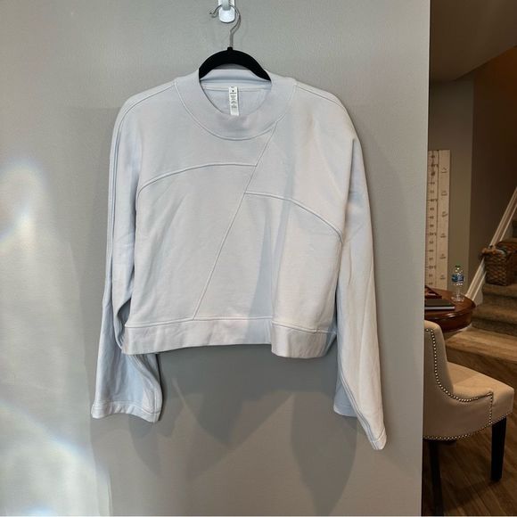 Lululemon Broken Beats Cropped Sweatshirt LIKE NEW M/L - Picture 1 of 11